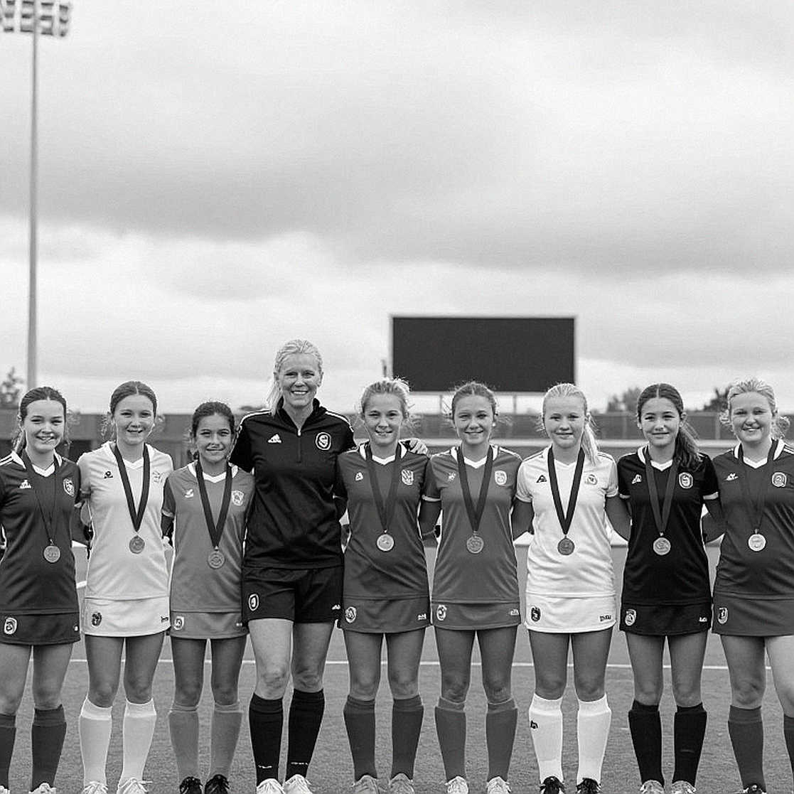 বিশতম সংস্করণ, ফলাফলহীন ভিডিও: ট্রিনিটি–থমিয়ান হকি এনকাউন্টারের কাঠামোগত পাঠ